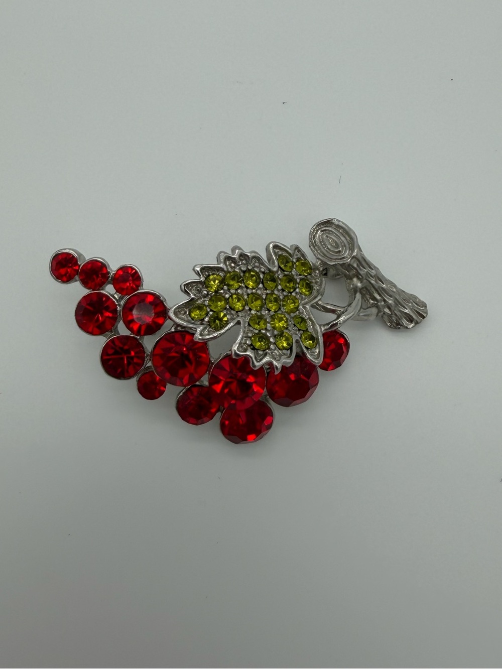Red and Green Crystal Cluster Brooch – Silver-Tone Clip